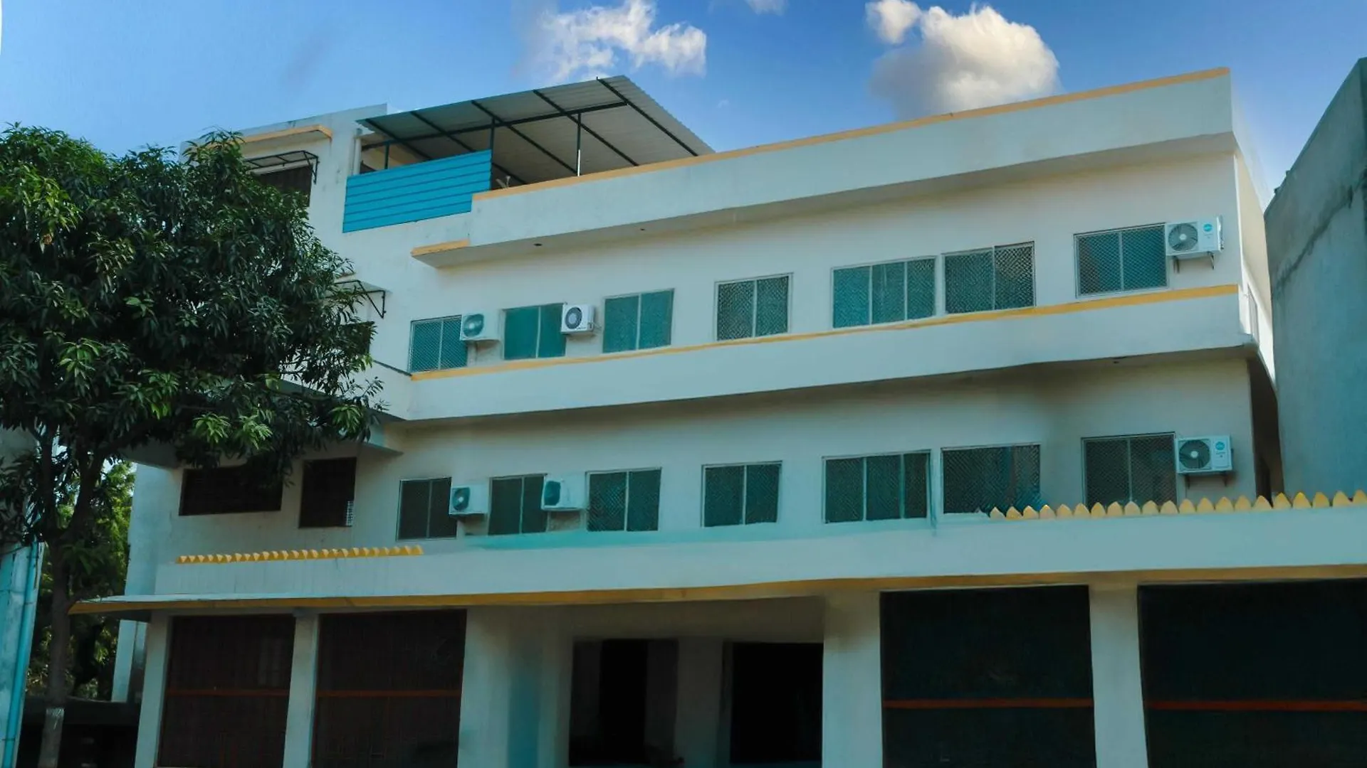 Super Hotel O Shree Ganesh Guest House Udaipur 3*,